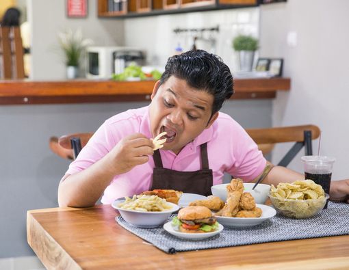 Buka Puasa Balas Dendam, Awas Kolesterol Tinggi!