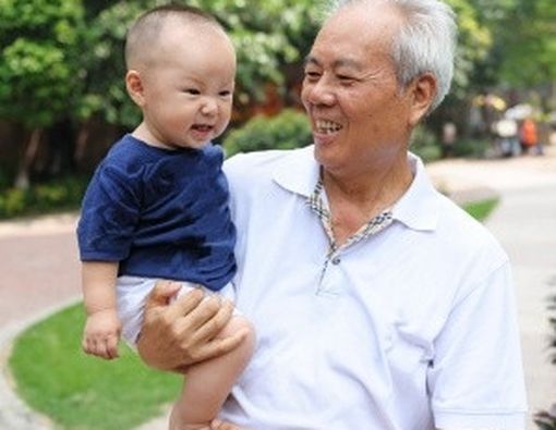 Usia Ayah Tua, Anak Berisiko Sakit Mental