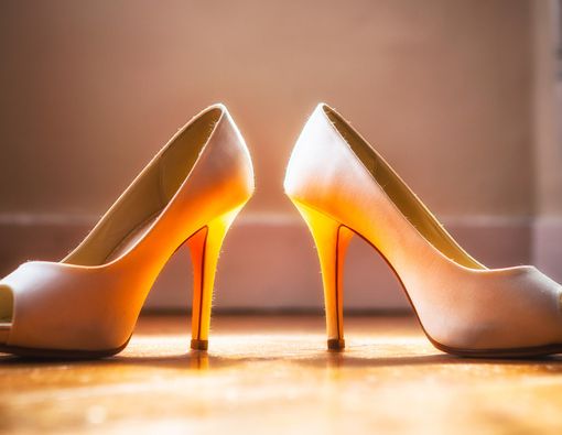 Mengungkap Bahaya Menggunakan High Heels pada Wanita Hamil