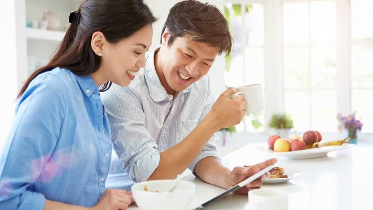 Mau Mengenalkan Pasangan ke Orangtua? Perhatikan Hal Ini