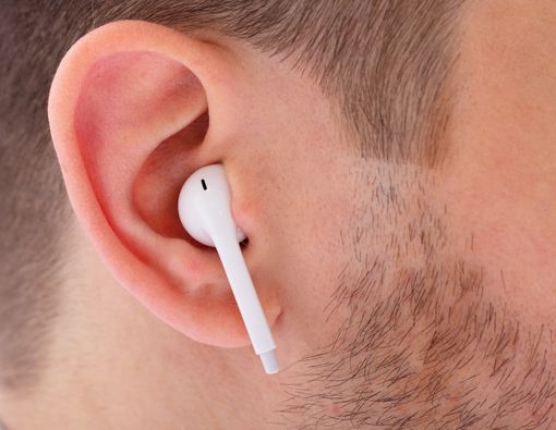 Ini Batasan Pakai Earphone untuk Streaming Serial Favorit Anda