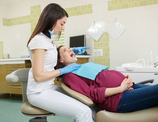 Mencabut Gigi saat Hamil, Apakah Aman Dilakukan?