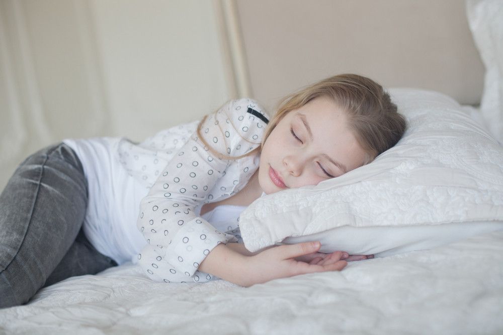 Tidur Berkualitas Sejak Dini Bikin Tubuh Ramping Saat Remaja