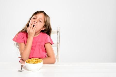 4 Alasan Kenapa Anak Jangan Sampai Melewatkan Sikat Gigi di Malam Hari