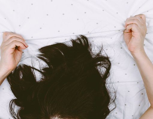 külotlu çoraplarda yuzga otirish porno video