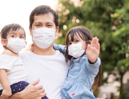 Pelan-Pelan, Ini Cara Jelaskan Virus Corona kepada Anak