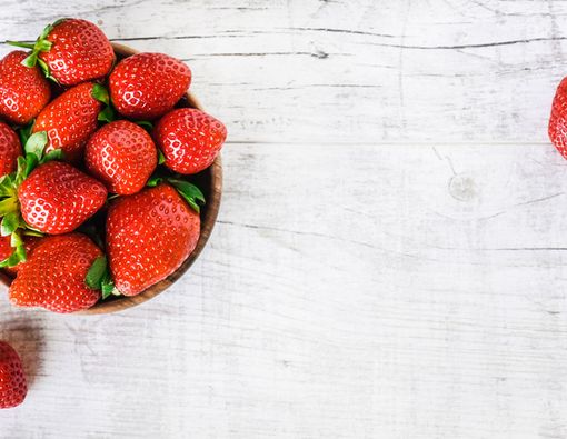 Mengenal Manfaat Stroberi untuk Mengatasi Sembelit