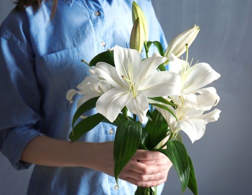 Qozoq ayollaridan uy qurilishi