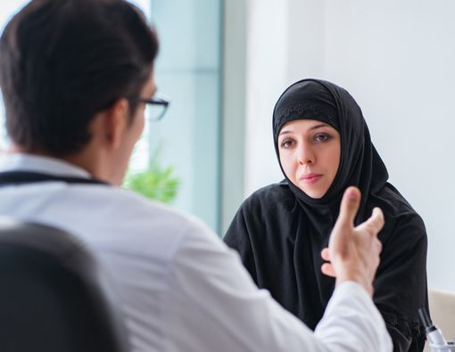 Amankah Menunda Haid dengan Rekayasa Hormon Saat Ibadah Haji?