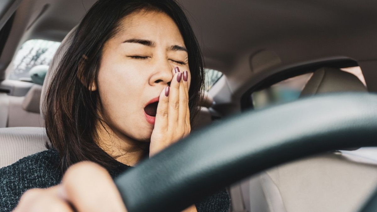 Cara Menghilangkan Kantuk saat Berkendara, Efektif!