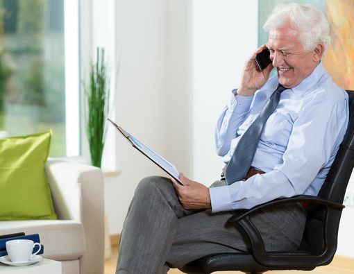 Pensiun di Usia Tua Bisa Turunkan Risiko Penyakit Alzheimer?