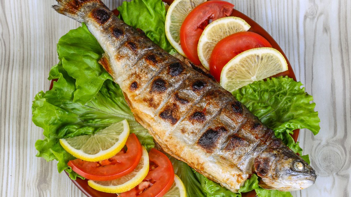 Alasan Perlu Membatasi Konsumsi Ikan Bakar Saat Rayakan Tahun Baru