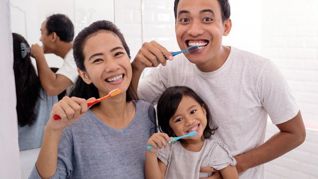 Tips Bebas Bau Mulut dan Gigi Sensitif Selama Ramadan