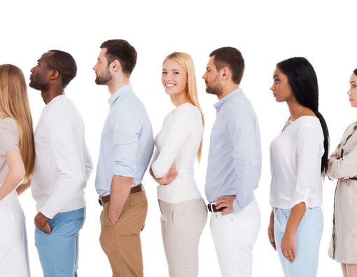 Ini Posisi Berdiri yang Benar, Sesuai Anjuran Para Ahli