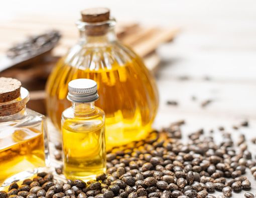 Ampuhkah Minyak Jarak untuk Memanjangkan Bulu Mata?