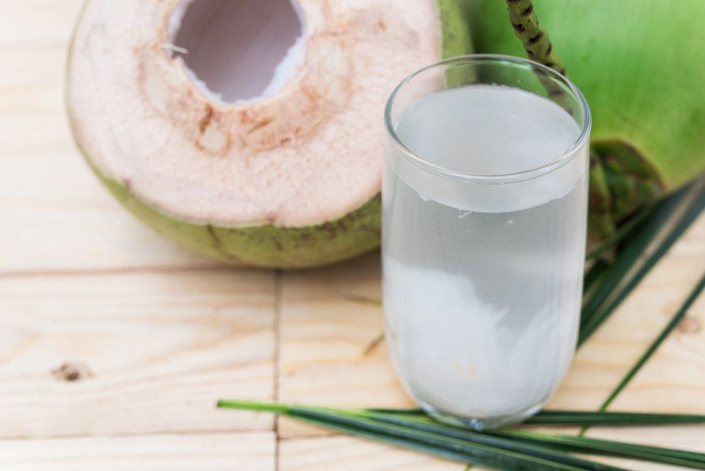 Air Kelapa, Solusi Terbaik Atasi Dehidrasi di Musim Kemarau