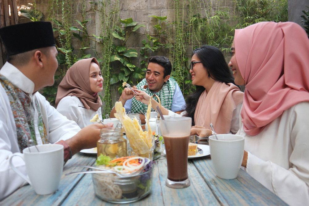 Makan Malam setelah Buka Puasa, Bikin Kolesterol Naik?