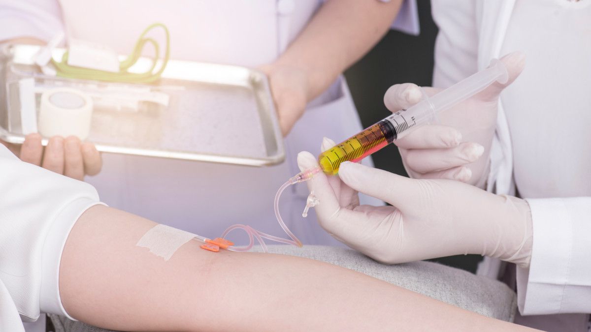 Suntik Vitamin C Dosis Berlebihan, Apa Efeknya untuk Tubuh?