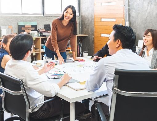 Tips Kerja Profesional Meski Ada Relasi Pribadi dengan Teman Kantor