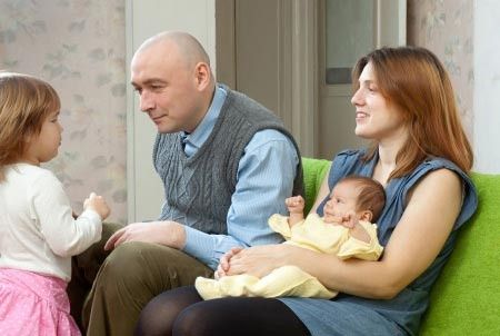 Ini Untungnya Jika Anda Sering Ngobrol dengan Si Kecil