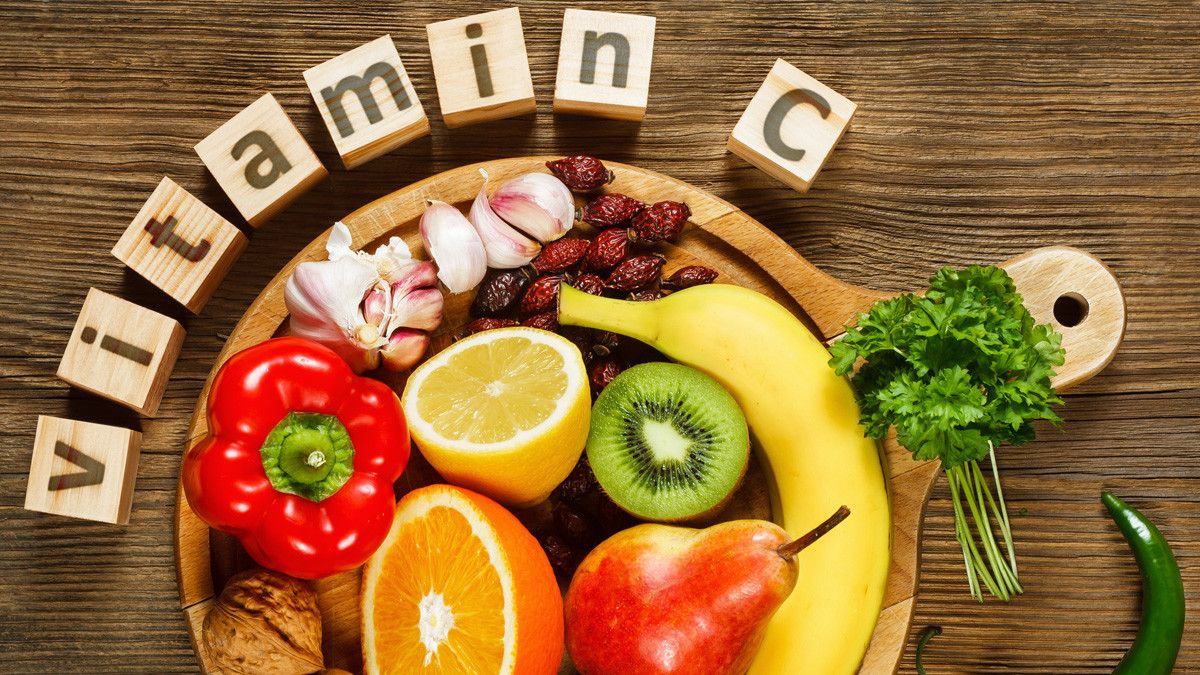 Sebelum Parah, Hadapi Gejala COVID-19 dengan Vitamin C