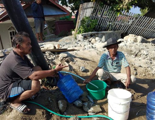 4 Gangguan Kesehatan Jika Korban Gempa Kurang Minum