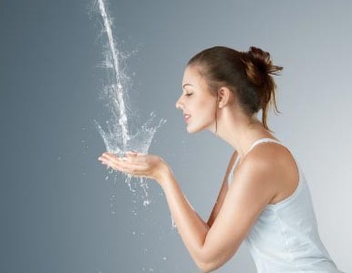 Seberapa Sering Kita Harus Mencuci Wajah?