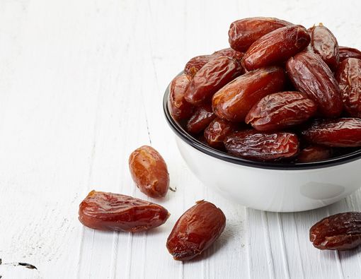 Cegah Osteoporosis dengan Buah Kurma