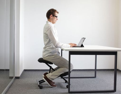 Agar Bebas Pegal, Perhatikan Posisi Duduk yang Benar