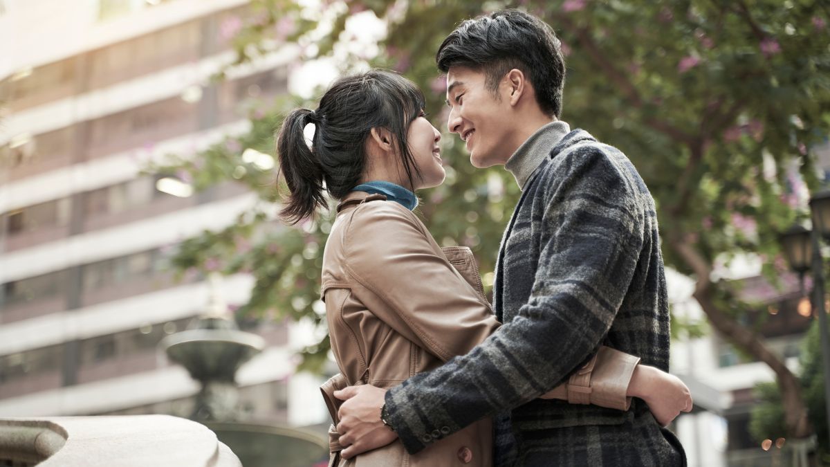 10 Manfaat Berpelukan, Bagus untuk Fisik dan Mental