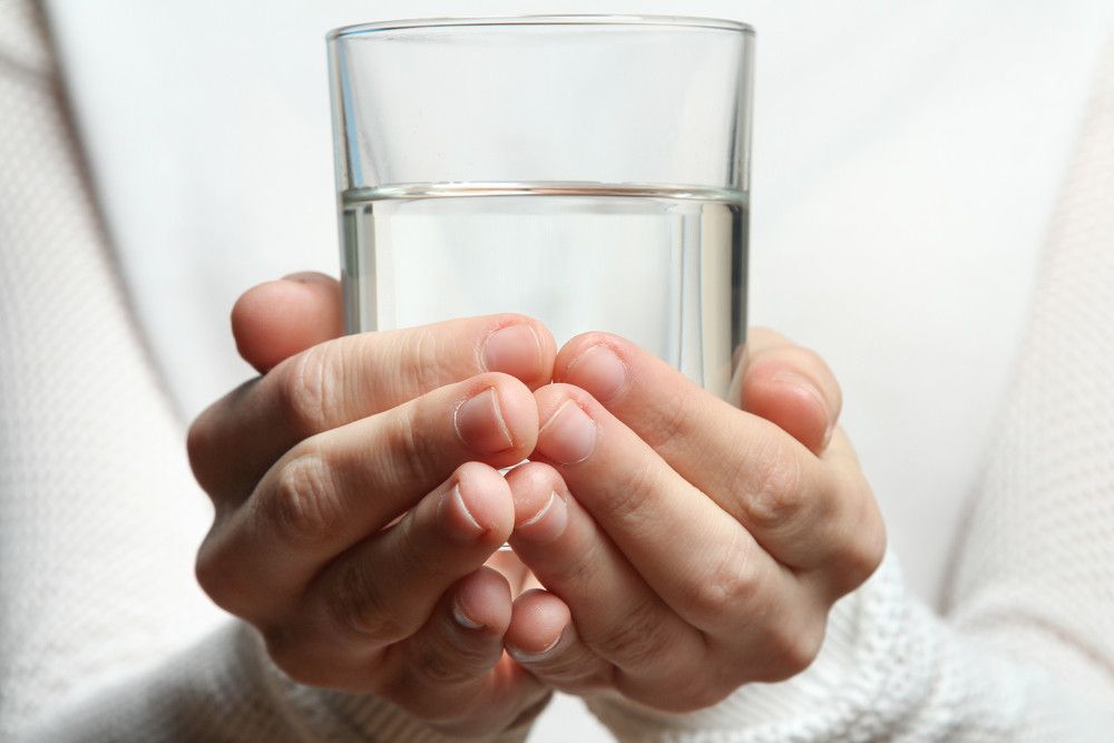 5 Kondisi Anda Perlu Lebih Banyak Minum Air Putih
