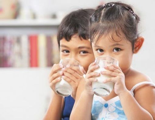 Aturan Pemberian Susu pada Anak Agar Tidak Membuat Gemuk