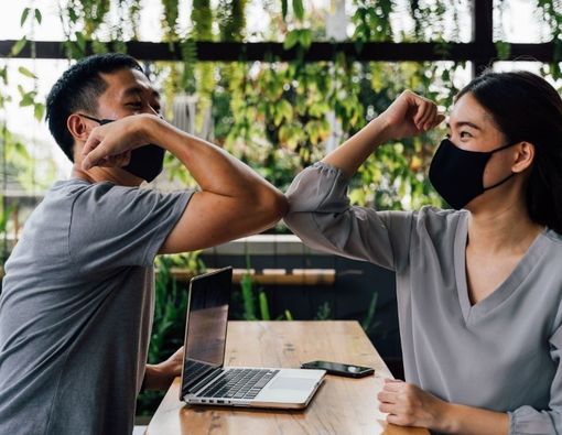 Tips Mempertahankan Hubungan Pertemanan saat Pandemi COVID-19