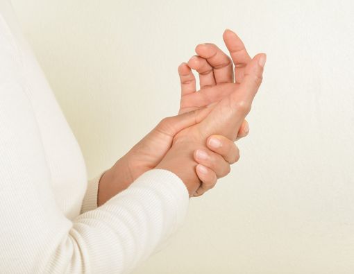 Tangan Sering Sakit? Hati-Hati Saraf Terjepit