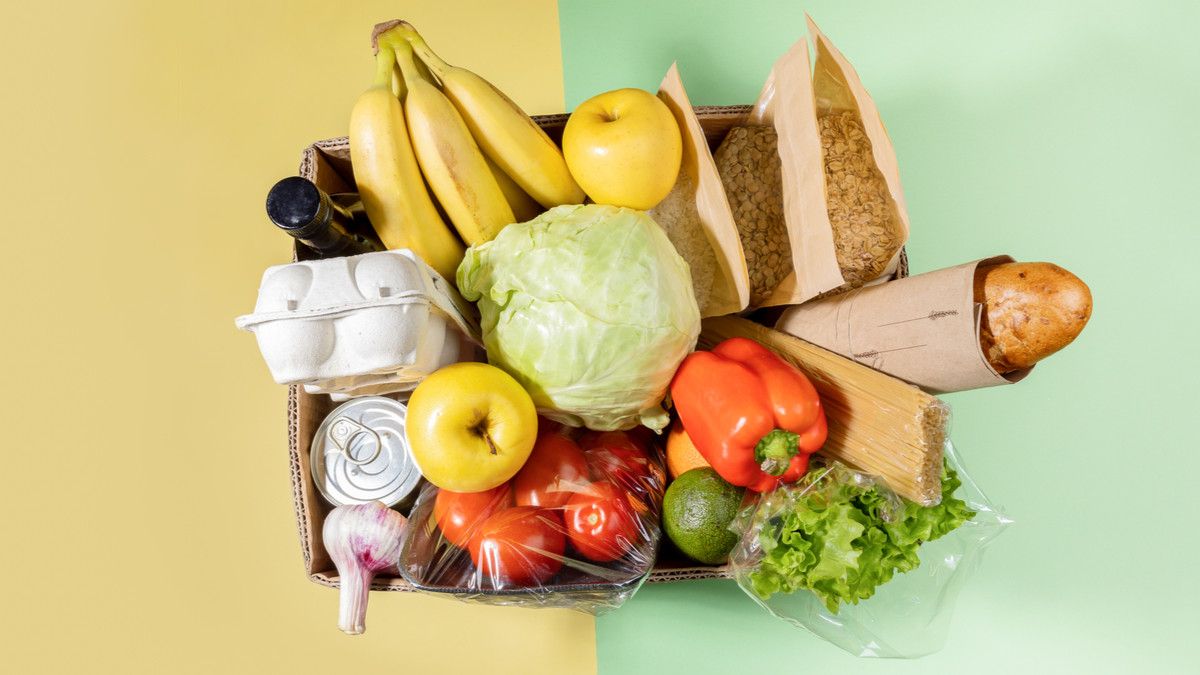 Pola Makan Agar Tetap Waras saat Pandemi COVID-19