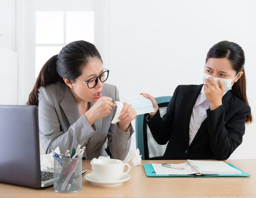 Cara Praktis Atasi Batuk di Momen Penting