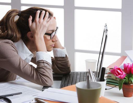 Tips Atasi Stres Bagi Ibu yang Bekerja