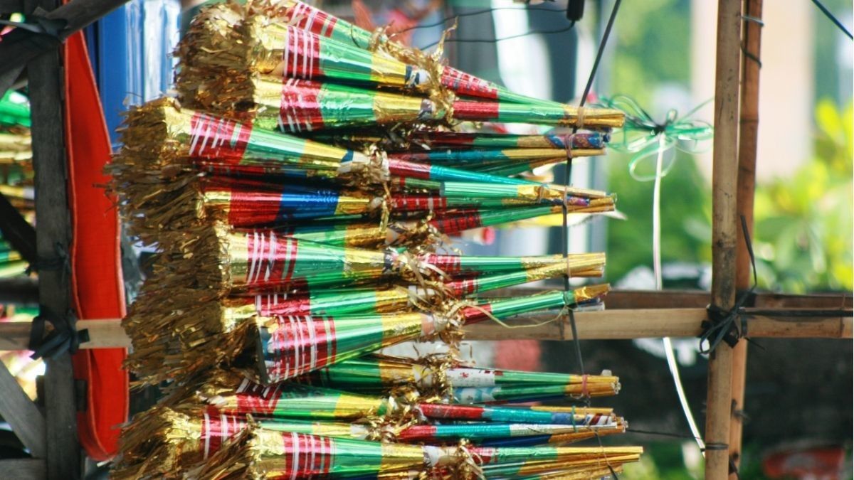 Bahaya Terompet Tahun Baru, Tularkan Penyakit!