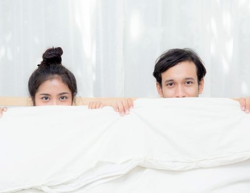 Manfaat Tidur Terpisah dengan Pasangan