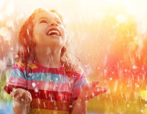 Anak Bermain Hujan, Bolehkah?
