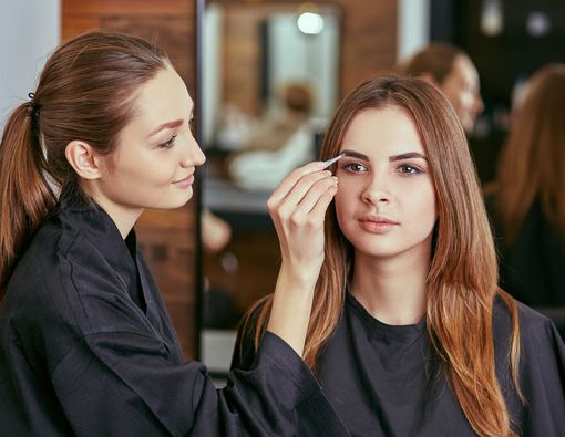 Kiat Memperbaiki Alis Rontok