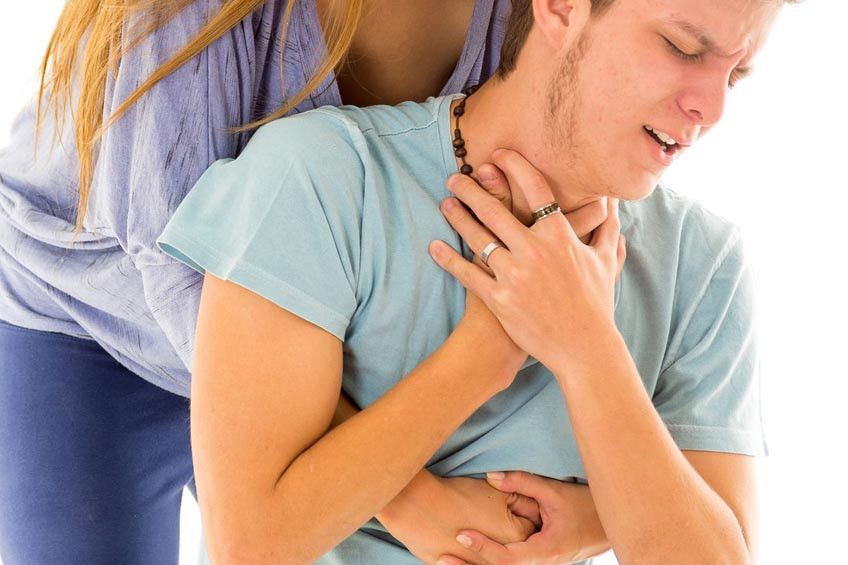 Pertolongan Pertama Saat Tersedak