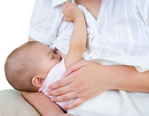 5 Kiat Menyusui di Tempat Umum