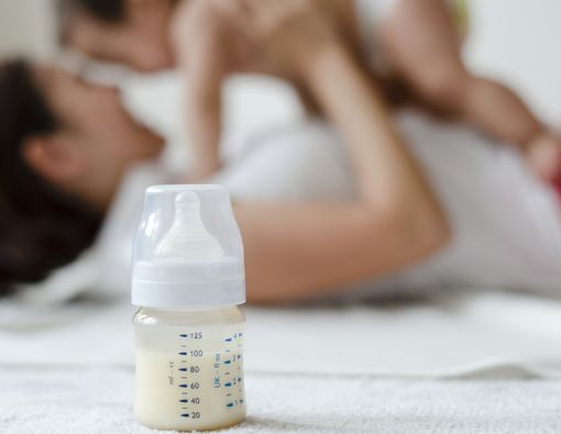 Bolehkah Mencampur Obat Anak ke Dalam Susu Formula?
