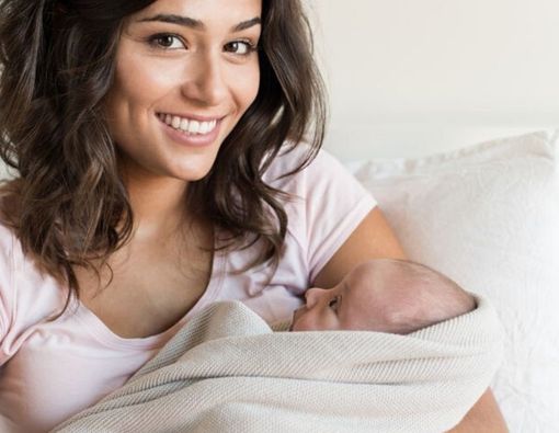 Hal yang Boleh dan Tidak Boleh Dilakukan saat Merawat Bayi Baru Lahir