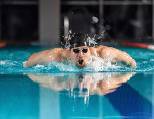 Gaya Renang Ini Ampuh Bakar Kalori dan Turunkan Berat Badan