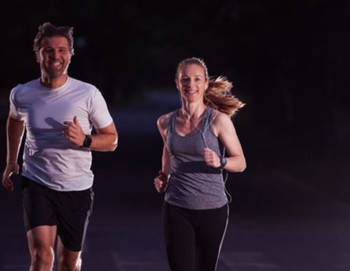 6 Kelebihan Lari pada Malam Hari