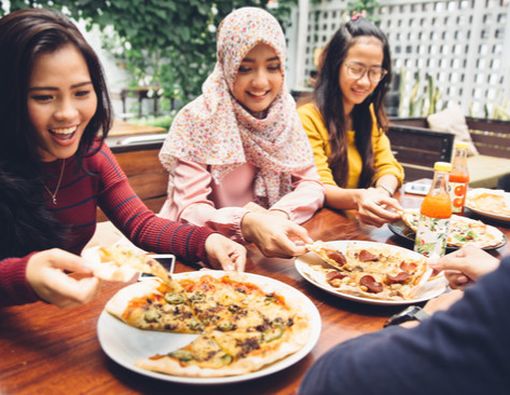 Sering Buka Puasa Bersama Picu Kenaikan Berat Badan?