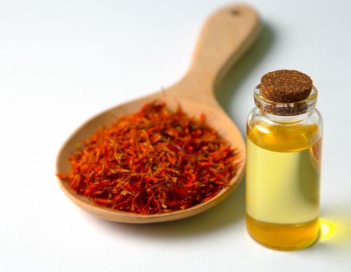 Mengungkap Manfaat Safflower Oil untuk Kulit