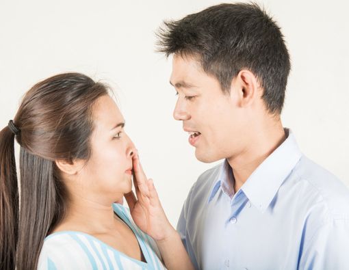 Kenali 11 Penyebab Bau Mulut yang Harus Anda Waspadai